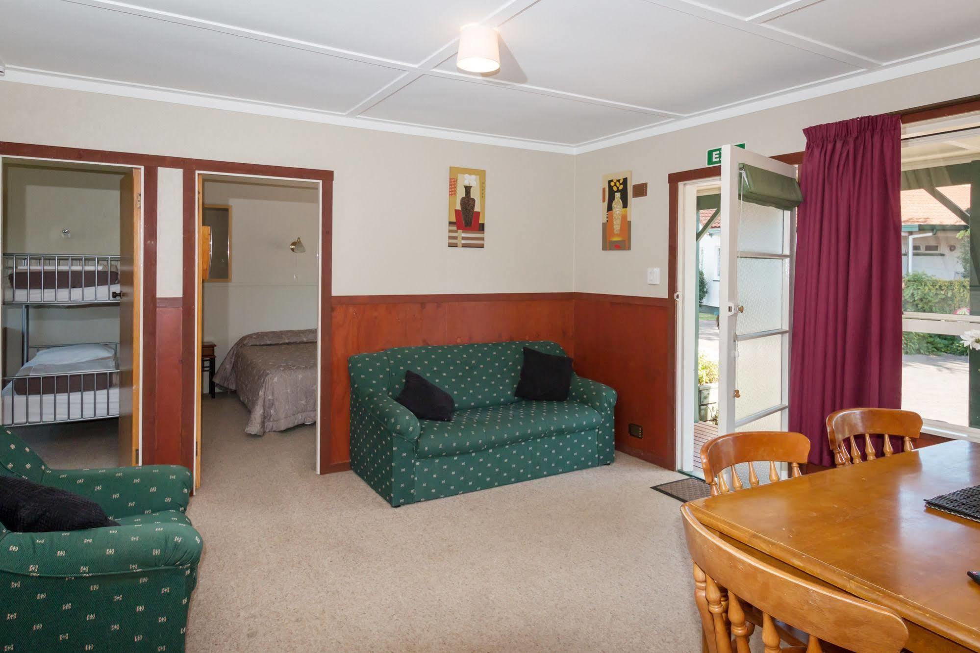 Santa Maria Motel Rotorua Extérieur photo